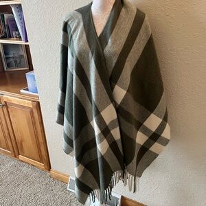 Universal Thread Olive and Cream Plaid Wrap